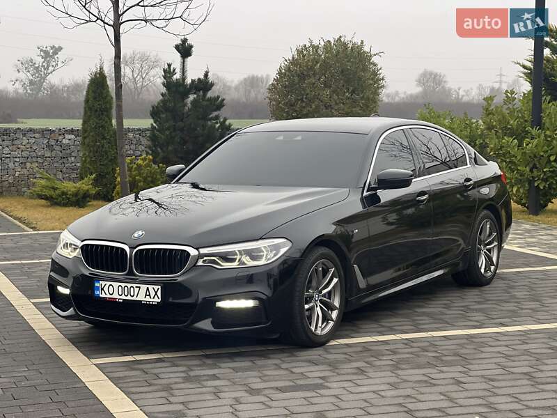 Седан BMW 5 Series 2017 в Мукачево