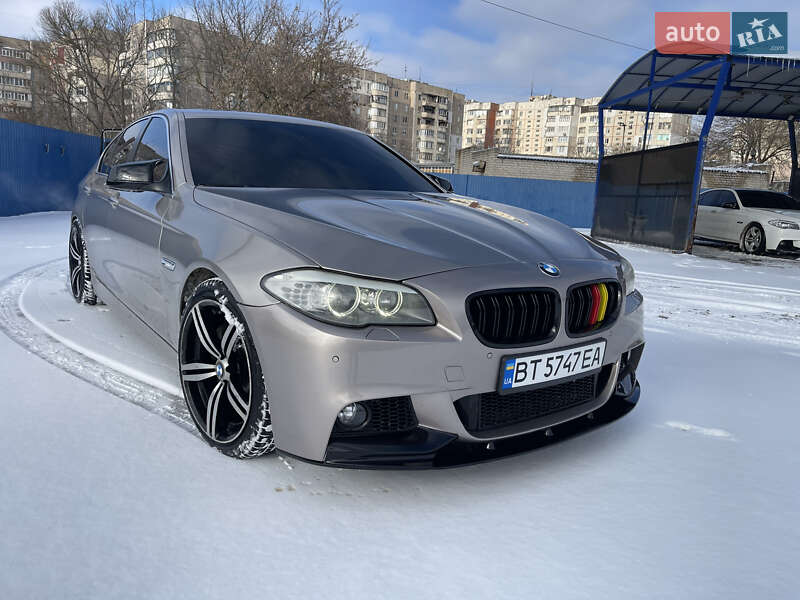 Седан BMW 5 Series 2011 в Херсоне