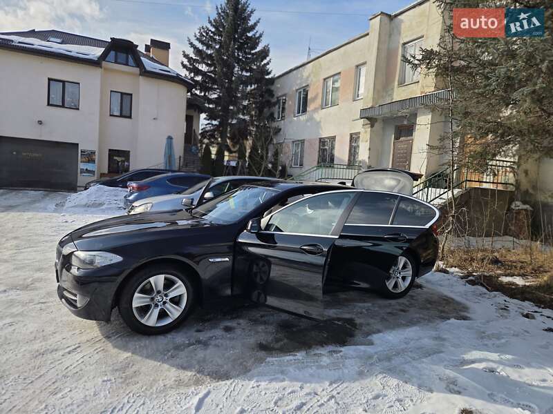Седан BMW 5 Series 2012 в Киеве