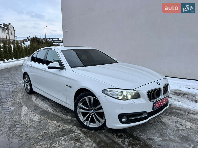 Седан BMW 5 Series 2015 в Ровно
