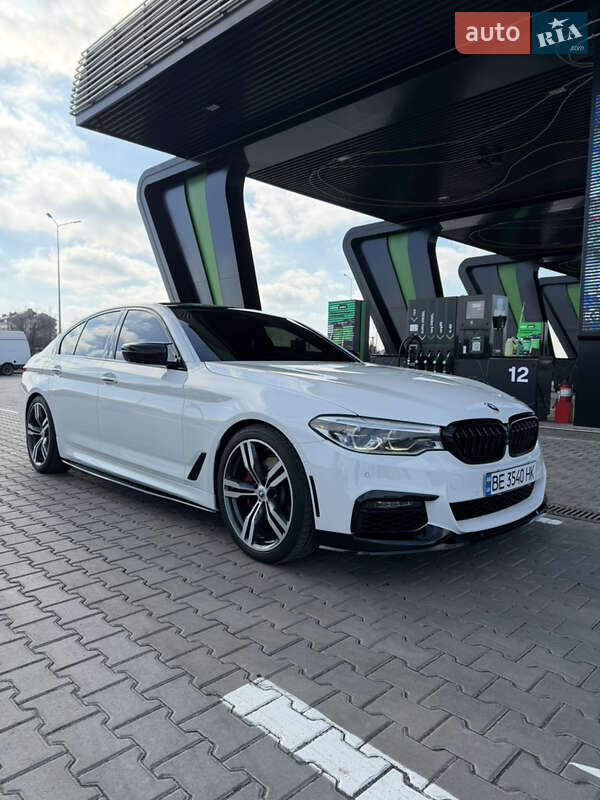 Седан BMW 5 Series 2017 в Луцке
