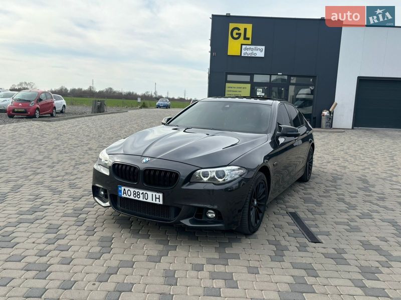 Седан BMW 5 Series 2013 в Ужгороде
