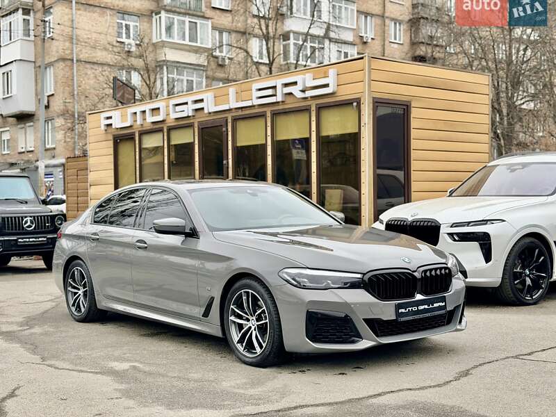 Седан BMW 5 Series 2022 в Києві