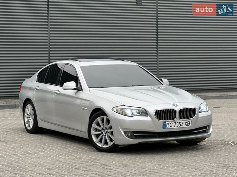 Седан BMW 5 Series 2010 в Львові