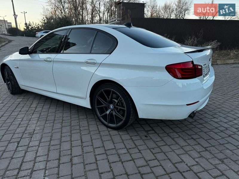 Седан BMW 5 Series 2013 в Кременчуці