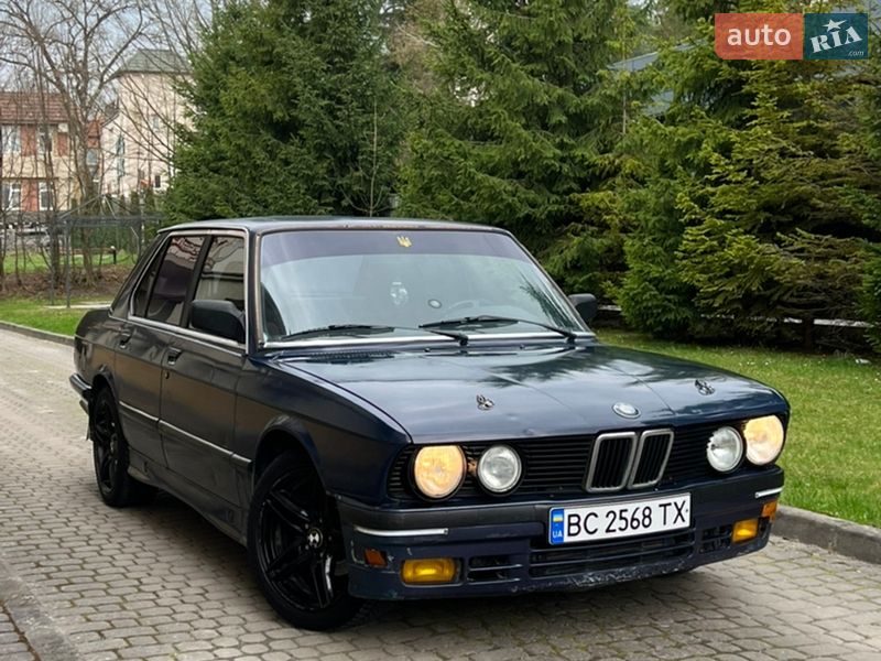 Седан BMW 5 Series 1985 в Моршине