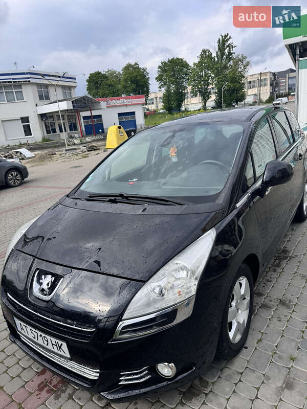 Микровэн Peugeot 5008 2012 в Ивано-Франковске