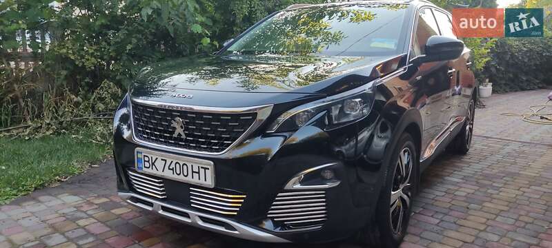 Внедорожник / Кроссовер Peugeot 5008 2017 в Ровно Внедорожник / Кроссовер Peugeot 5008 2017 в Ровно