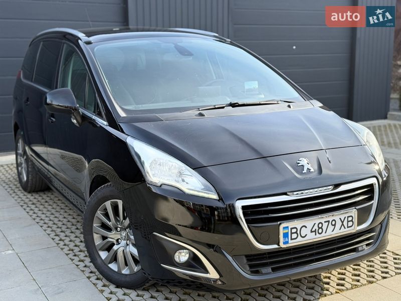 Микровэн Peugeot 5008 2015 в Самборе