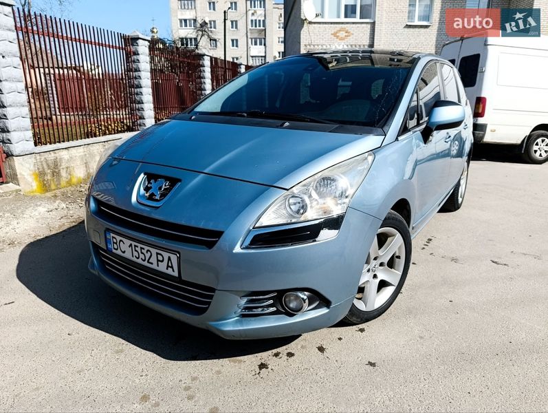 Микровэн Peugeot 5008 2010 в Самборе