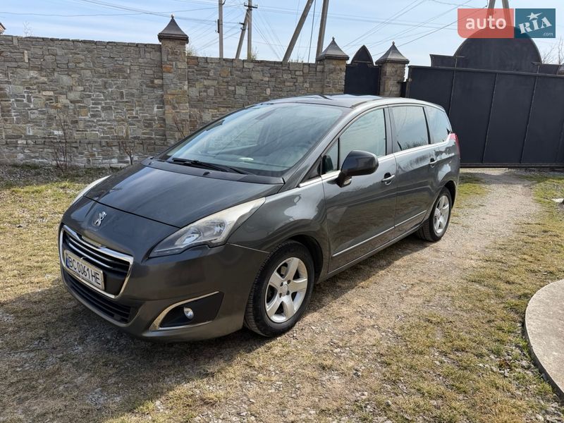 Микровэн Peugeot 5008 2013 в Каменец-Подольском