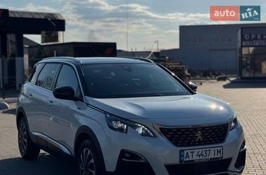 Позашляховик / Кросовер Peugeot 5008 2017 в Калуші