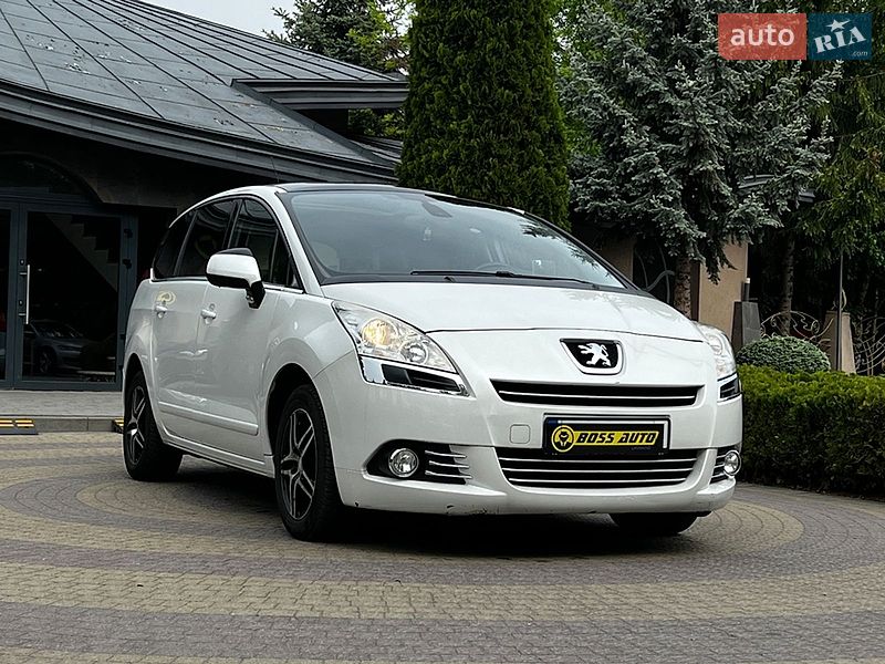 Микровэн Peugeot 5008 2010 в Львове