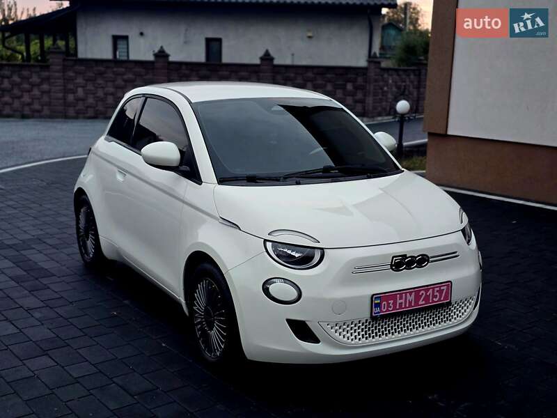 Хэтчбек Fiat 500e 2023 в Дубно Хэтчбек Fiat 500e 2023 в Дубно