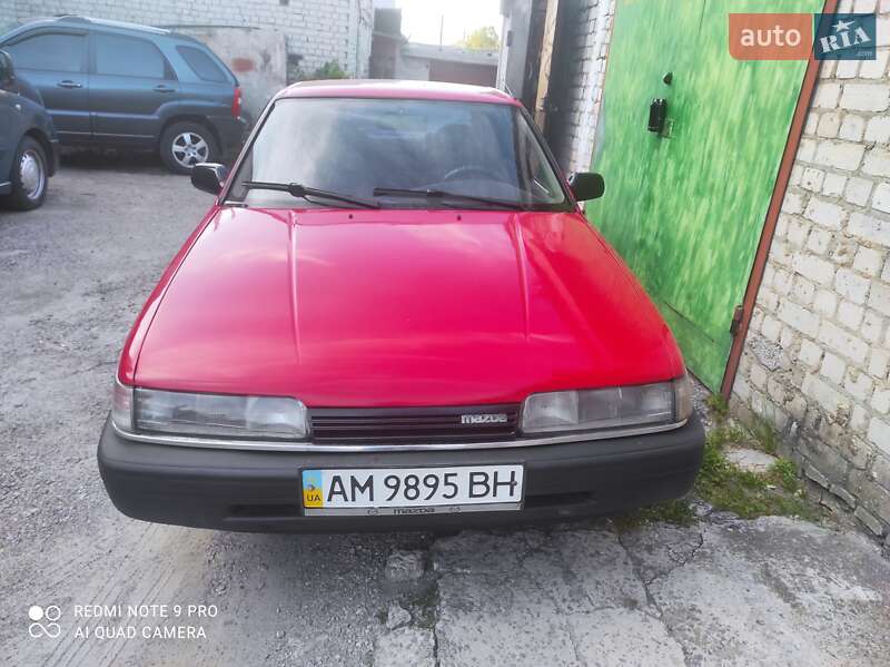 Седан Mazda 626 1991 в Житомире