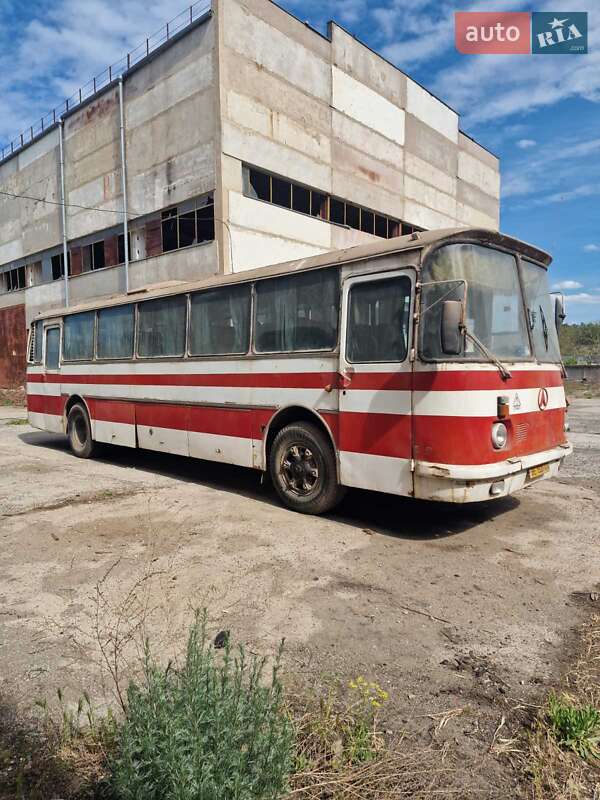 Туристический / Междугородний автобус ЛАЗ 699 1991 в Николаеве
