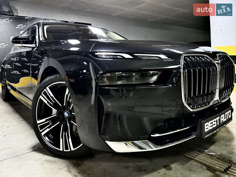 Седан BMW 7 Series 2023 в Киеве