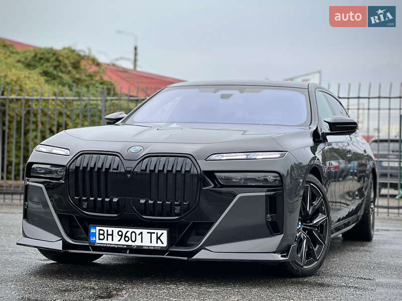 Седан BMW 7 Series 2023 в Киеве