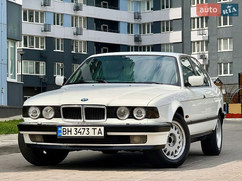 Седан BMW 7 Series 1991 в Одессе
