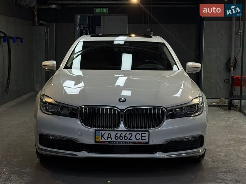 Седан BMW 7 Series 2015 в Киеве