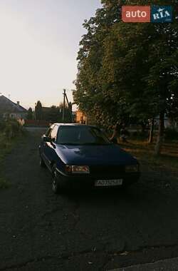 Седан Audi 80 1987 в Перечине