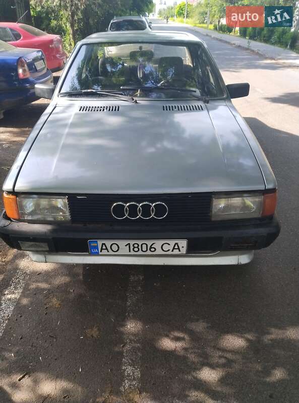 Седан Audi 80 1985 в Виноградове Седан Audi 80 1985 в Виноградове
