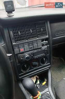 Седан Audi 80 1988 в Гощі