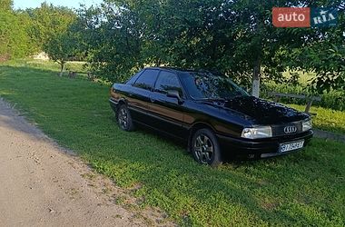 Седан Audi 80 1987 в Гадяче