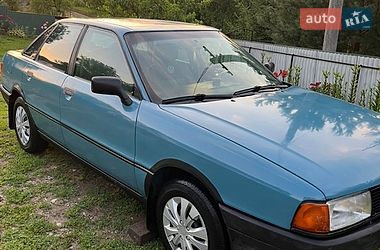 Седан Audi 80 1988 в Чернівцях