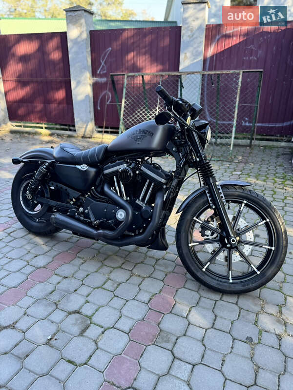 Боббер Harley-Davidson 883 Iron 2017 в Луцке