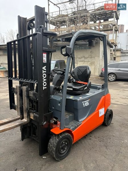 Вилочний навантажувач Toyota 8FBMT16 2015 в Києві