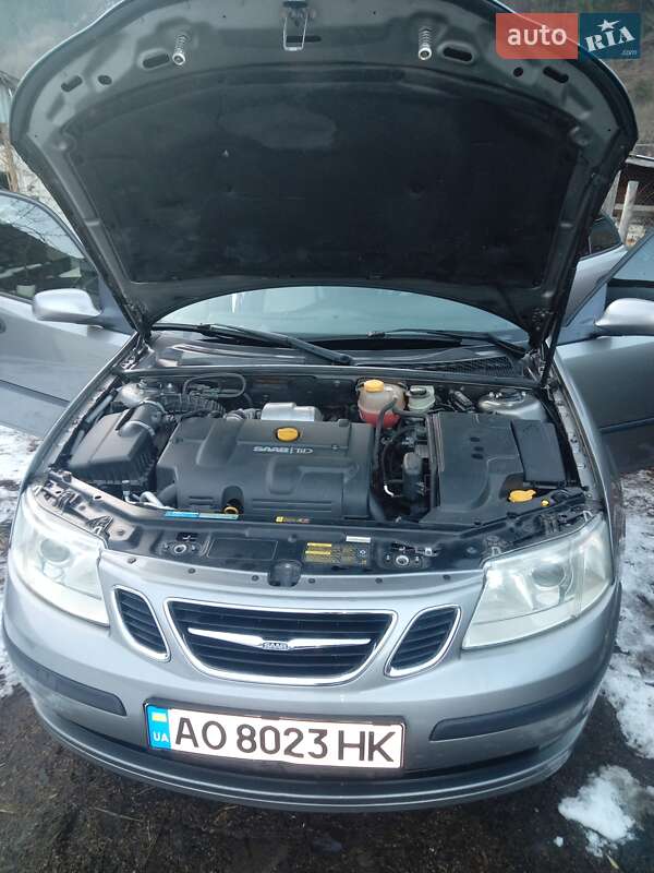 Седан Saab 9-3 2003 в Рахове Седан Saab 9-3 2003 в Рахове
