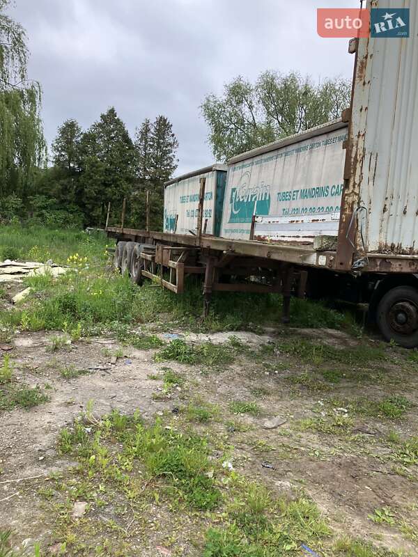 Бортовой полуприцеп МАЗ 9758 2004 в Львове