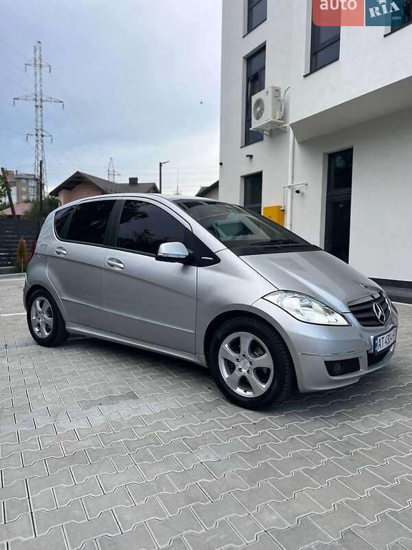 Хэтчбек Mercedes-Benz A-Class 2010 в Ивано-Франковске