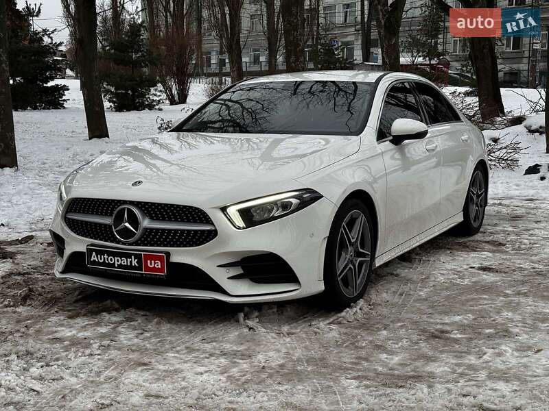 Седан Mercedes-Benz A-Class 2021 в Киеве