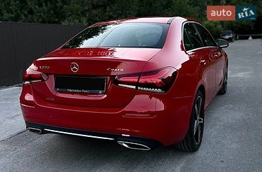 Седан Mercedes-Benz A-Class 2019 в Вінниці