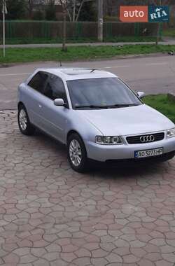 Хетчбек Audi A3 1998 в Мукачевому