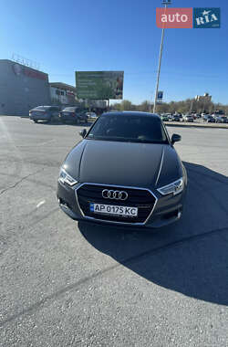Седан Audi A3 2016 в Запоріжжі