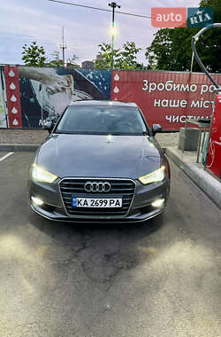 Седан Audi A3 2016 в Киеве
