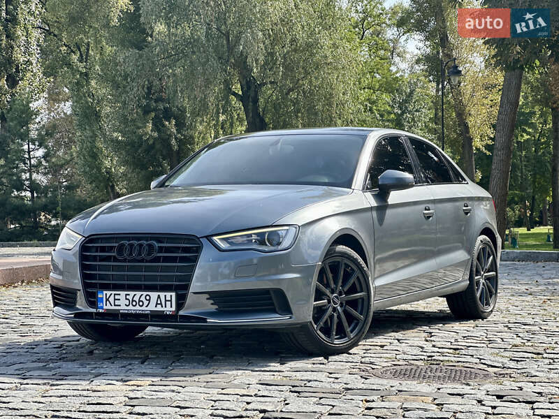 Седан Audi A3 2014 в Киеве