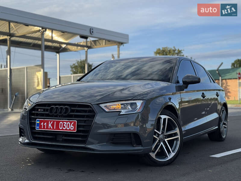 Седан Audi A3 2019 в Лубнах