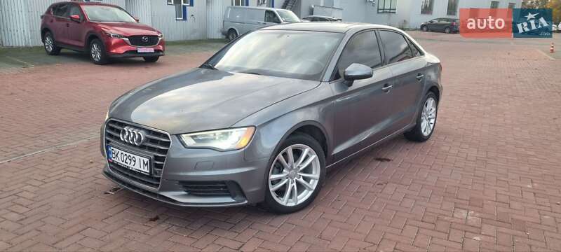 Седан Audi A3 2014 в Ровно
