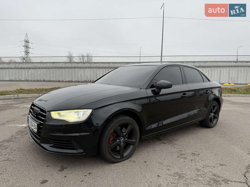 Седан Audi A3 2014 в Киеве Седан Audi A3 2014 в Киеве
