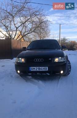 Хэтчбек Audi A3 2000 в Черняхове