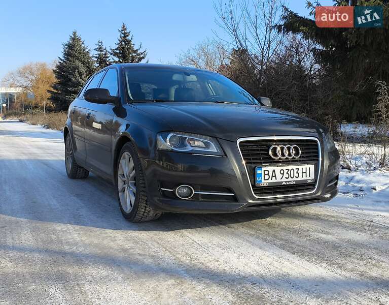 Хэтчбек Audi A3 2011 в Кропивницком