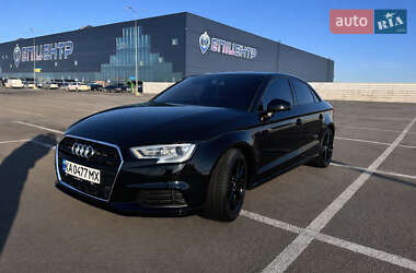 Седан Audi A3 2015 в Львове