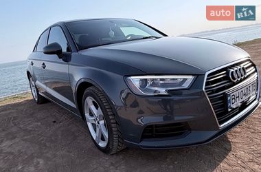 Седан Audi A3 2019 в Одессе