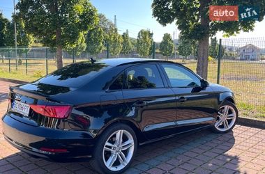 Седан Audi A3 2014 в Ивано-Франковске