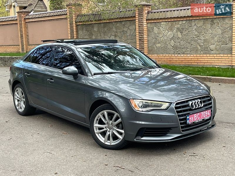 Седан Audi A3 2015 в Чернигове