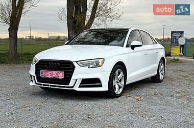 Седан Audi A3 2019 в Ровно